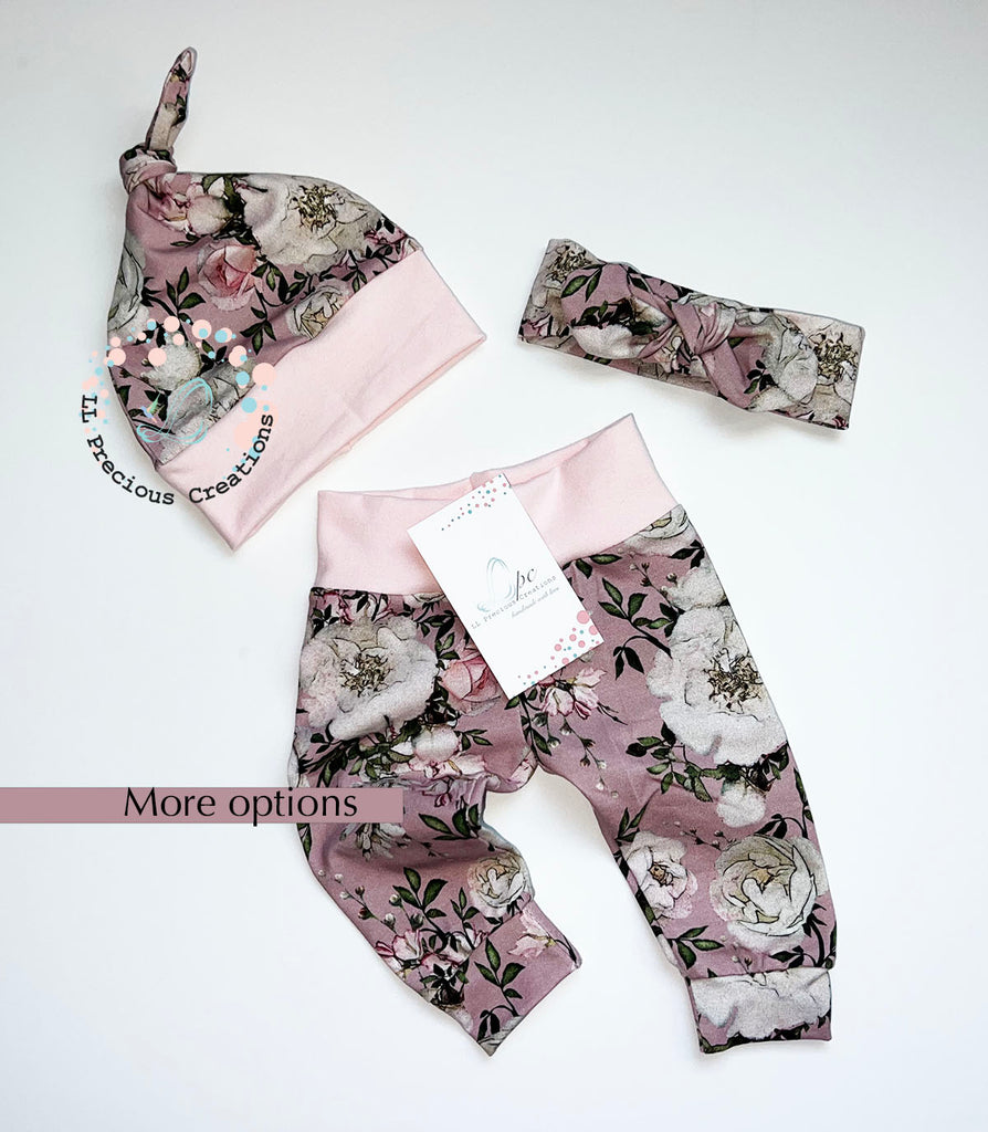 New to the Crew Newborn Pink Floral Outfit Newborn Baby Outfit by LL Precious Creations #babyfloraloutfit #babygift #momtobegift #takehomeoutfit #newbornbaby #newbornoutfit #cominghomeoutfit #newborngirloutfit #newtothecrew #babyoutfit #cominghomeoutfit #newbornbabygirl 