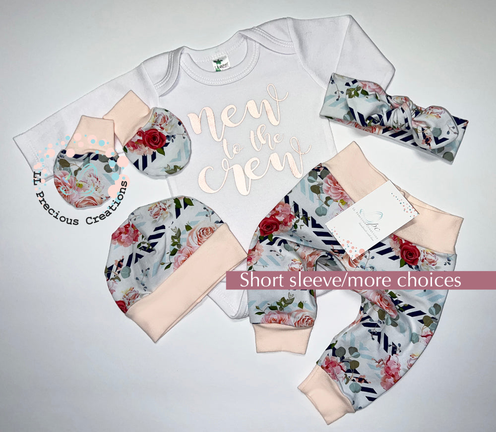 New to the Crew Baby Girl Floral Outfit Baby Shower Gift #llpreciouscreations #newbornbabygirl #babygirloutfit #newtothecrew #floralbabyoutfit #highqualityclothes #babyclothes #babyfashion #newbornbabygirl #cominghomeoutfit #babygift #momtobegift 