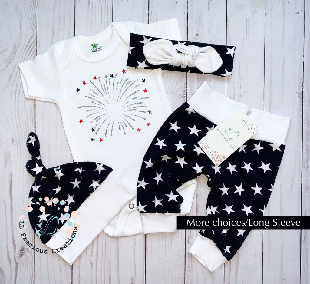 Baby's 1st Fourth of July Independence Gender Neutral Outfit Baby's First Patriotic Day outfit #llpreciouscreations #4thofJuly #Independencedayoutfit #4thofJulybaby #babygirloutfit #babyboyoutfit #redstripes #bluestripes #starsandstripes #cominghomeoutfit #baby'sfirstof4th