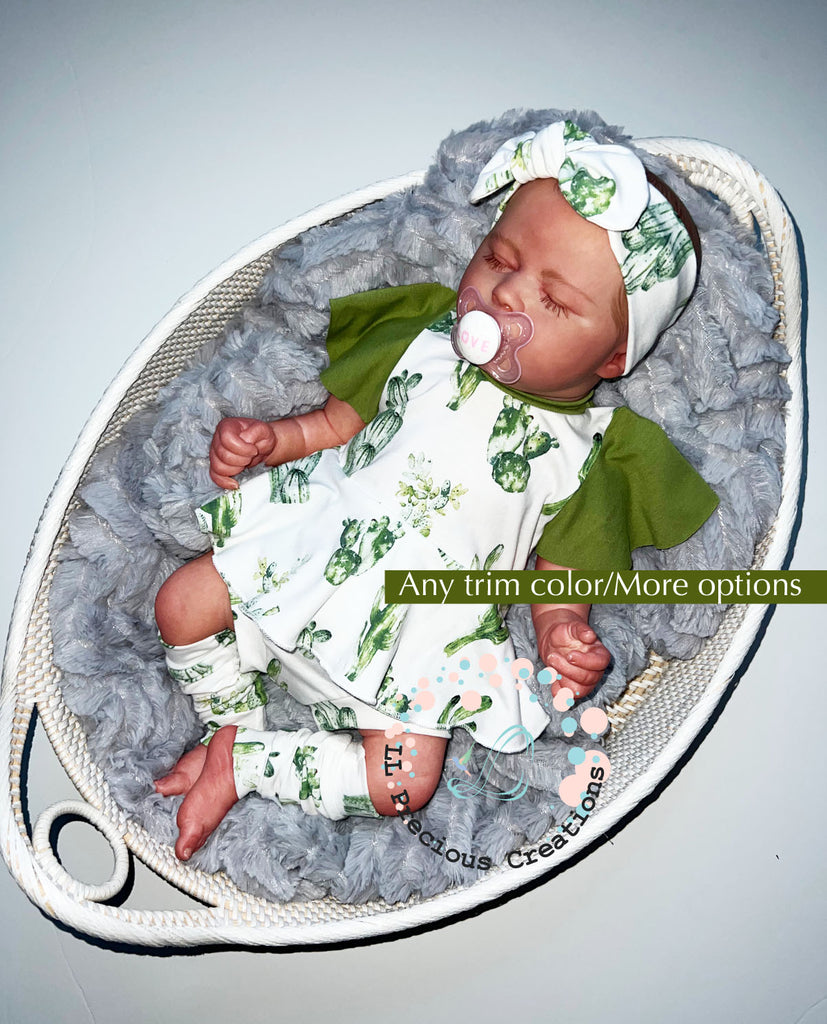 #llpreciouscreations Coming Home Outfit Newborn baby girl clothes  #cuctusbabyoutfit #babysister #newbornbabygirl #cominghomeoutfit #babygift #llpreciouscreations