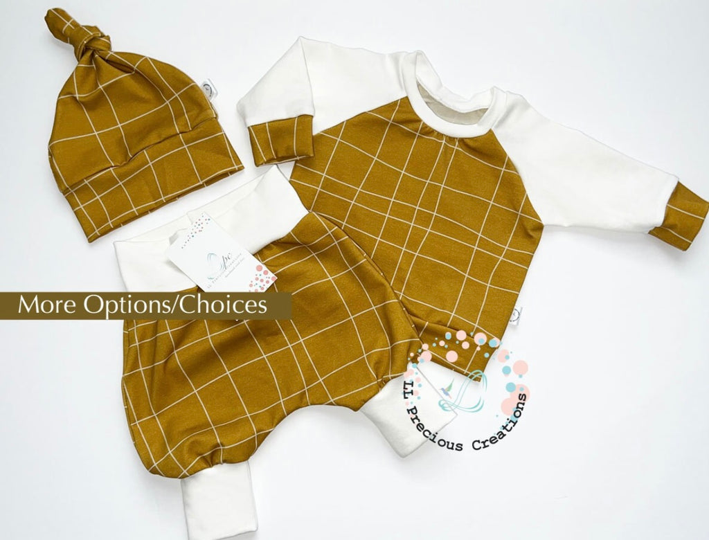 Coming Home Baby Boy Organic Outfit LLPreciouscreations #llpreciouscreations #littlesister #littlebrother #babyboyoutfit #babygirloutfit #cominghomeoutfit #personalizedoutfit #newbornboy #babygift #babyshowergift #hospitalbabyoutfit #handmade #boyoutfit #babyoutfit #siblingoutfits #babyclothes