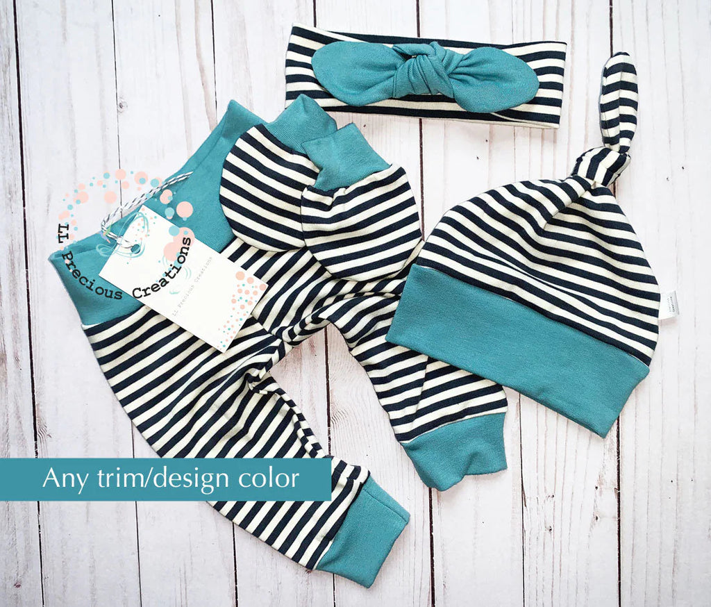 Gender Neutral Baby Charcoal Striped Outfit #newbornbaby #helloworld #cominghomeoutfit #llpreciouscreations #shopsmall #cominghomeoutfit