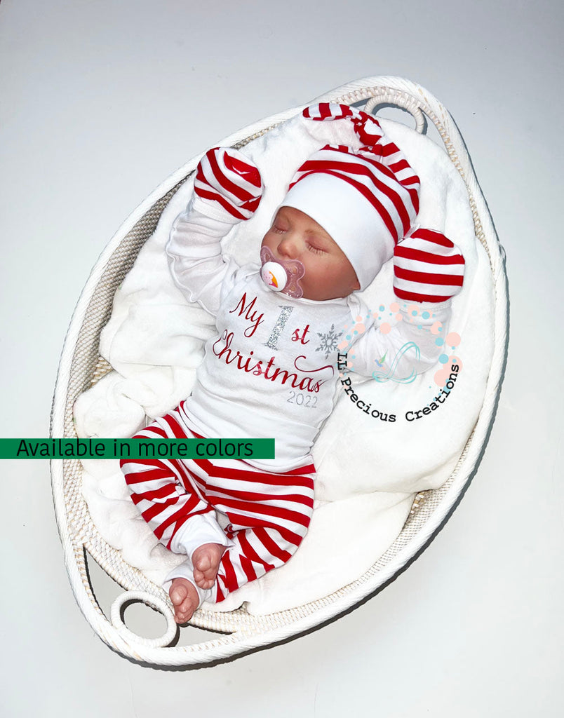 Baby's 1st Christmas Outfit Gender Neutral Christmas Baby Outfit Candy Cane Outfit  #newbornbabyoutfit #christmasoutfit #llpreciouscreations #bestgiftever #newbornbaby #christmasbabyoutfit