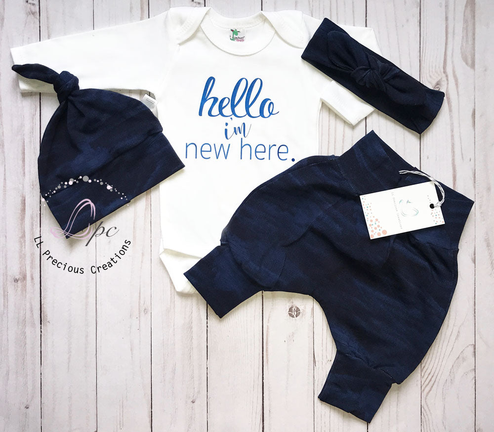 DISTRESSED JEANS HELLO I"M NEW HERE NEWBORN UNISEX BABY ORGANIC OUTFIT