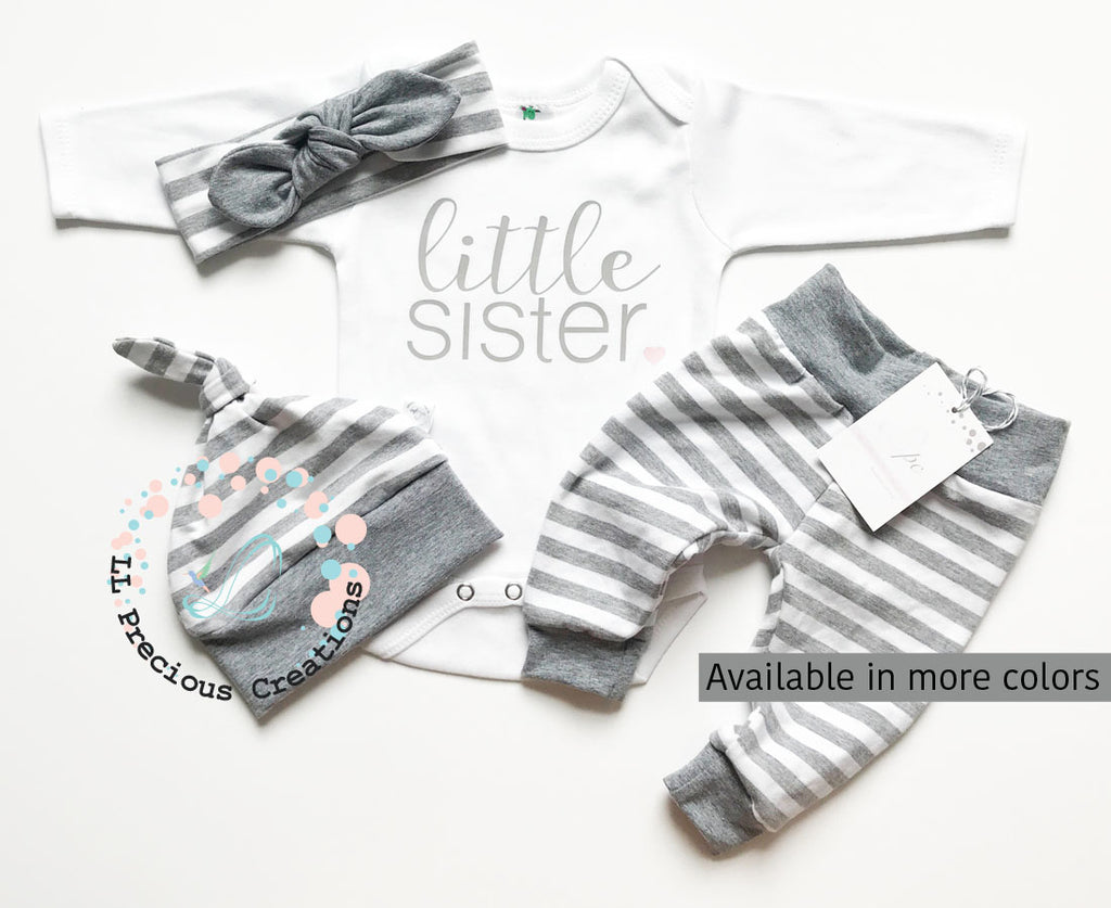 Newborn Baby Girl Outfit Little SisternBaby Shower Gift #llpreciouscreations #newbornbabygirl #babygirloutfit #littlesister #personalizedoutfit #greystripeoutfit #highqualityclothes #babyclothes #babyfashion #newbornbabygirl #cominghomeoutfit #babygift #momtobegift