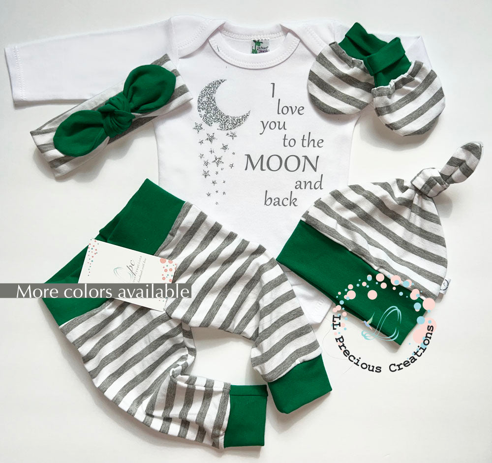 I LOVE YOU TO THE MOON AND BACK BABY OUTFIT SET #llpreciouscreations #newbornoutfit #cominghomeoutfit #babyshowergift