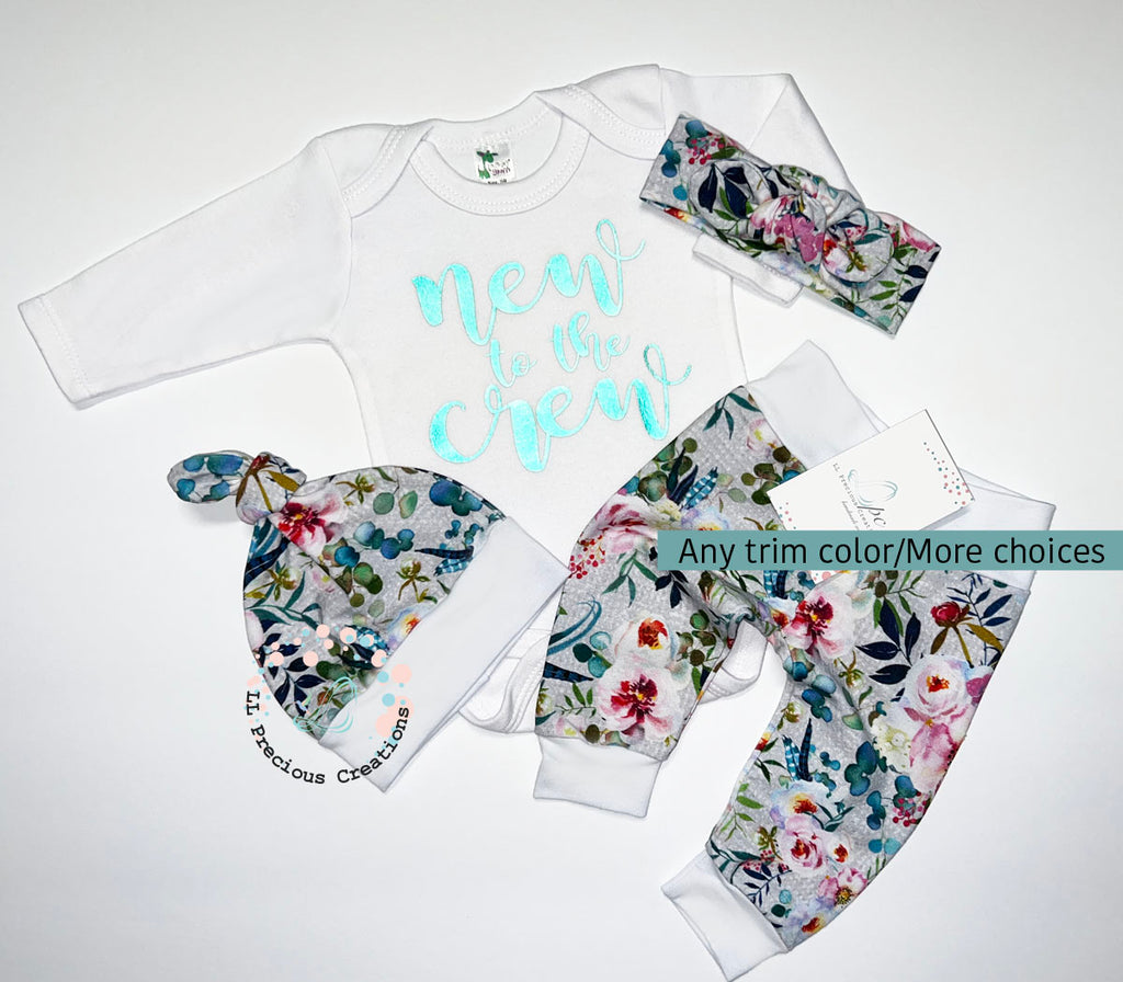 New To The Crew Baby Girl Newborn Floral Outfit New to the Crew Baby Girl Floral Outfit Baby Shower Gift #llpreciouscreations #newbornbabygirl #babygirloutfit #newtothecrew #floralbabyoutfit #highqualityclothes #babyclothes #babyfashion #newbornbabygirl #cominghomeoutfit #babygift #momtobegift #llpreciouscreations